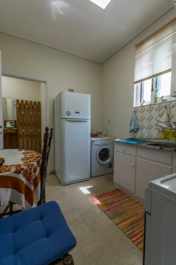 Cozy & Quiet Central Apartment Kalamata Esterno foto